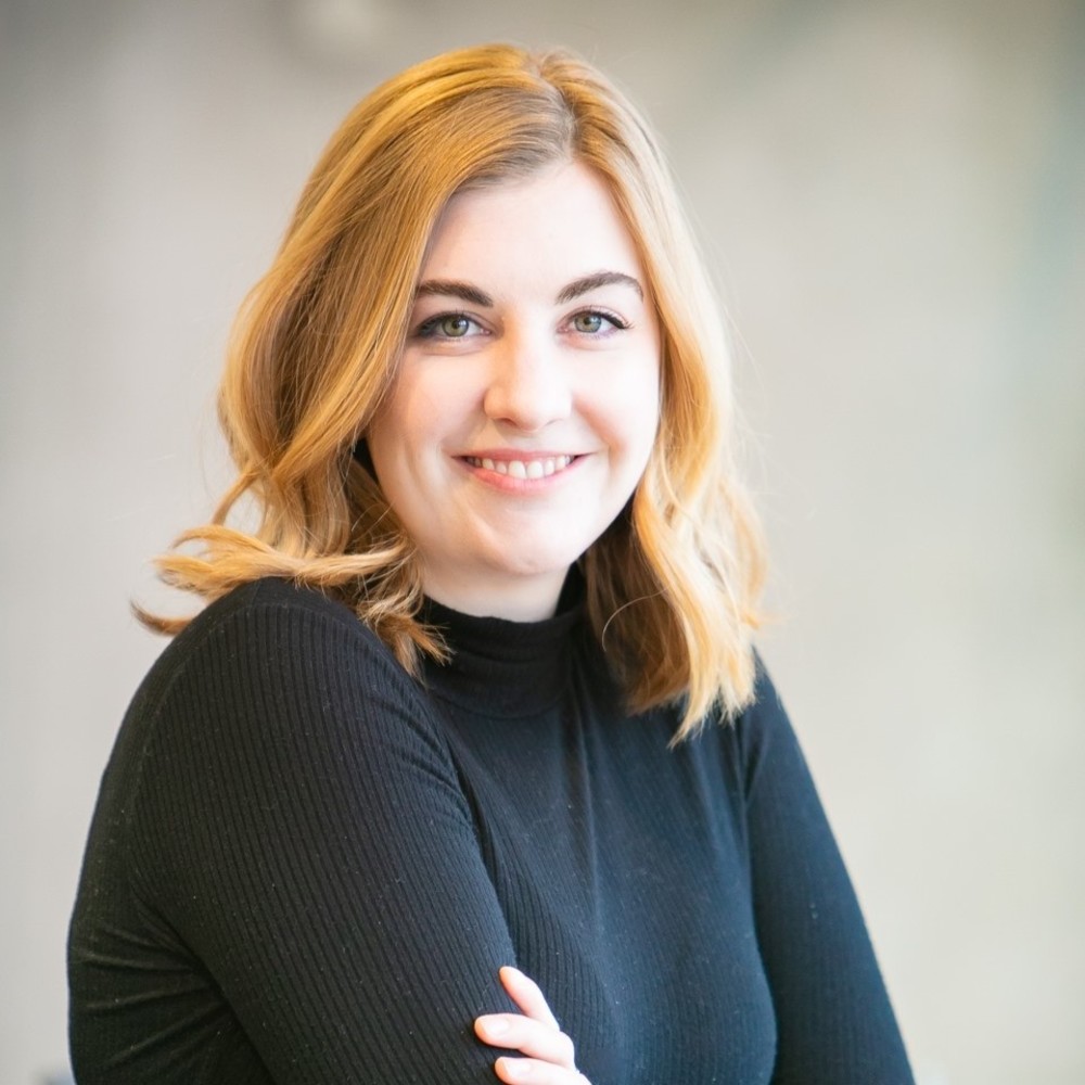 Meet your Posher, Laura
